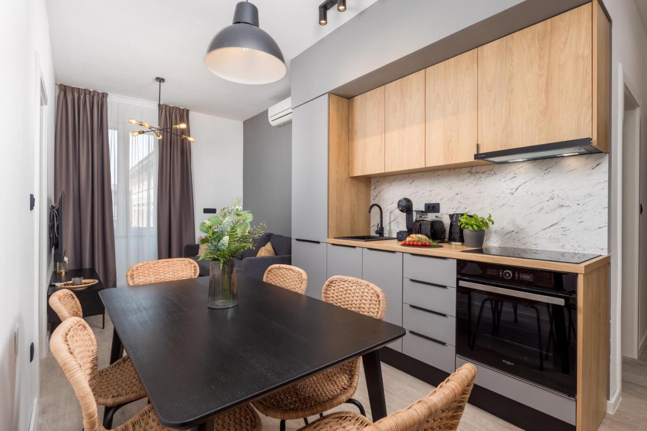 Apartments Diego 리예카 외부 사진